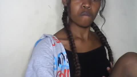 Snapshot of anicha_69 chatting on 06/20/26, 05:27 anicha_69 online show from 06/20/26, 05:27