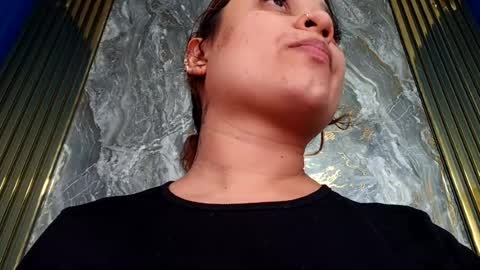 Snapshot of anie__saenz chatting on 06/18/26, 08:02 anie__saenz online show from 06/18/26, 08:02