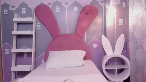 Snapshot of anie_saenz chatting on 03/26/26, 02:17 Anie online show from 03/26/26, 02:17