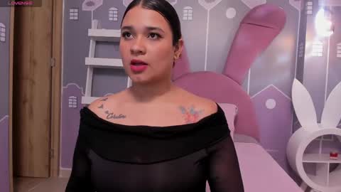 Snapshot of anie_saenz chatting on 04/21/26, 02:34 Anie online show from 04/21/26, 02:34