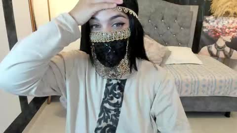 Anissa online show from 11/12/25, 02:39