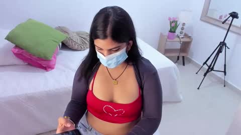 Snapshot of aniisaalii chatting on 03/28/26, 11:37 Anissa online show from 03/28/26, 11:37