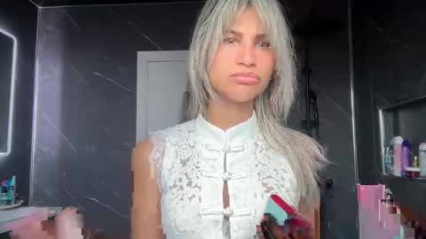 Snapshot of aniishaa chatting on 04/01/26, 10:38 anisha online show from 04/01/26, 10:38