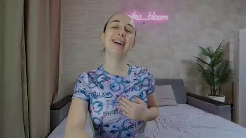 anikabloom online show from 01/25/25, 02:15