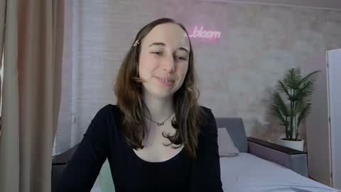 anikabloom online show from 02/06/25, 08:39