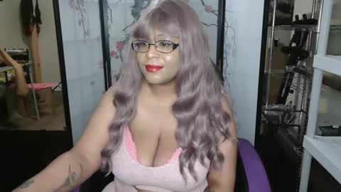 anime_vampires online show from 02/04/26, 08:09