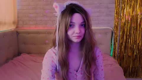 Snapshot of animealica chatting on 03/22/26, 03:21 Alica online show from 03/22/26, 03:21