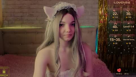 Snapshot of animealica chatting on 04/12/26, 03:22 Alica online show from 04/12/26, 03:22