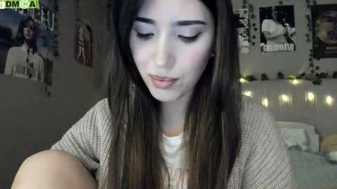 Snapshot of anisa_sweet chatting on 11/18/25, 09:03 Anisa Moan from LovenseWet from Tip MenuOpen for Private online show from 11/18/25, 09:03