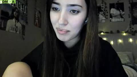 Snapshot of anisa_sweet chatting on 11/28/25, 01:03 Anisa Moan from LovenseWet from Tip MenuOpen for Private online show from 11/28/25, 01:03