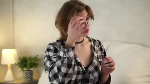 Snapshot of anishavivo chatting on 12/01/25, 12:43 AnishaVivo online show from 12/01/25, 12:43