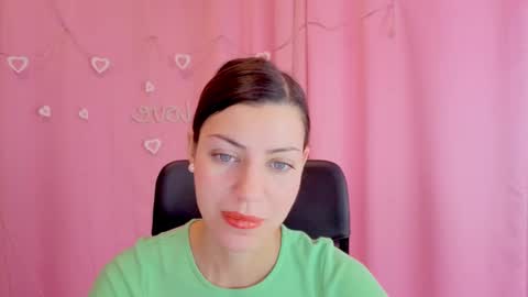 Anni online show from 02/18/26, 05:47