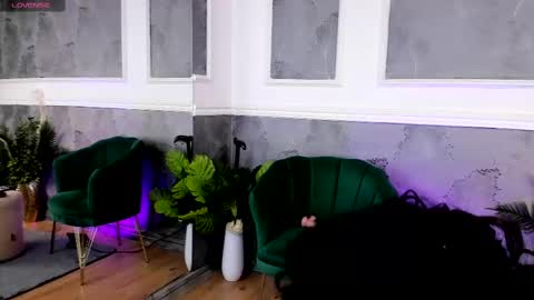 anissia teaser online show from 02/19/25, 10:34