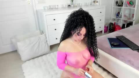 anissia teaser online show from 09/22/25, 03:52