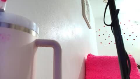 ana independent model online show from 10/05/25, 06:34