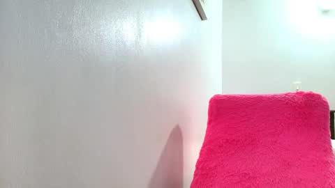 Snapshot of anisston_boods1 chatting on 04/05/26, 05:37 ana independent model online show from 04/05/26, 05:37