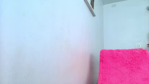 ana independent model online show from 05/20/26, 06:19