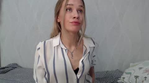 anita_delicious online show from 02/04/25, 03:26