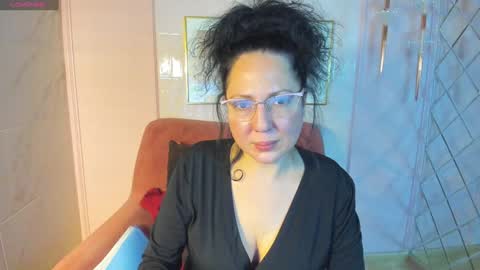 Anita online show from 12/19/24, 02:35