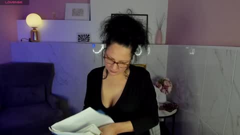 Anita online show from 12/27/24, 02:12