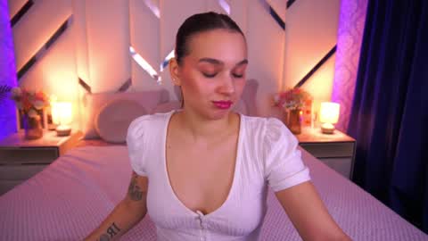 Snapshot of anitabelly chatting on 04/10/26, 02:11 Daniela online show from 04/10/26, 02:11