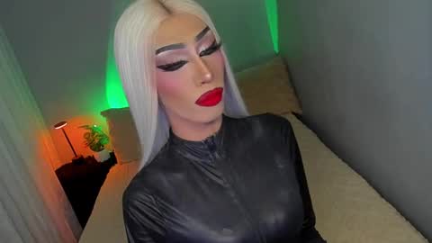 Miss Ann online show from 09/30/25, 10:26