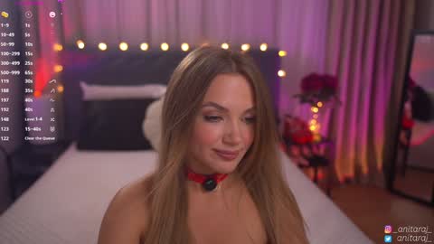 Im Anita thumb up me please its important online show from 09/08/25, 10:09