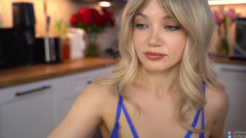 Snapshot of anitaraj_ chatting on 03/13/26, 06:47 Im Anita thumb up me please its important online show from 03/13/26, 06:47