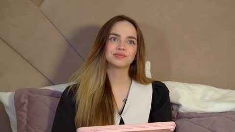 AnitaVenture online show from 04/17/26, 04:26