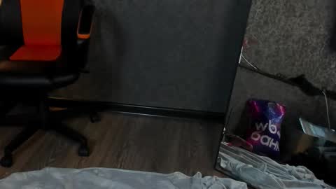 Snapshot of anjella_botton chatting on 03/09/26, 06:56 Angel online show from 03/09/26, 06:56