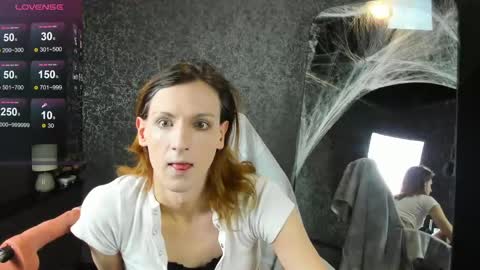 Snapshot of anjella_botton chatting on 04/15/26, 06:37 Angel online show from 04/15/26, 06:37