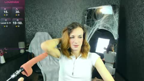 Snapshot of anjella_botton chatting on 04/19/26, 06:10 Angel online show from 04/19/26, 06:10