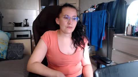 Snapshot of ankey_rayah chatting on 07/15/26, 01:27 Nameless online show from 07/15/26, 01:27