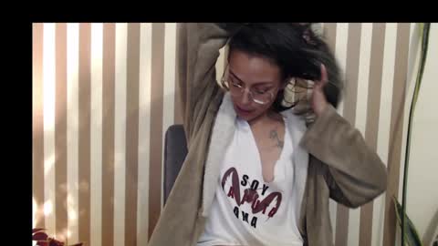 Snapshot of anmaadler chatting on 01/17/25, 12:53 Anma Adler online show from 01/17/25, 12:53