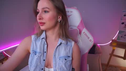 Ann online show from 11/26/25, 02:29