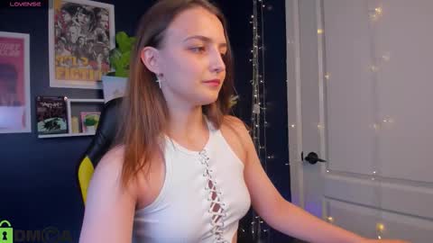 Snapshot of ann_perry chatting on 10/12/25, 02:10 Ann online show from 10/12/25, 02:10