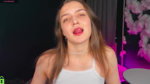 Snapshot of ann_perry chatting on 11/10/25, 02:21 Ann online show from 11/10/25, 02:21