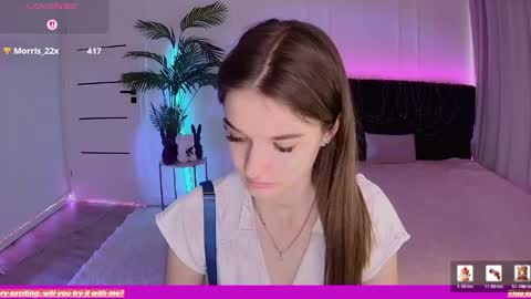 Snapshot of ann_woood chatting on 05/05/26, 04:04 ann_woood online show from 05/05/26, 04:04