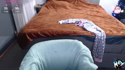 Anadirectgirl online show from 12/16/24, 10:29