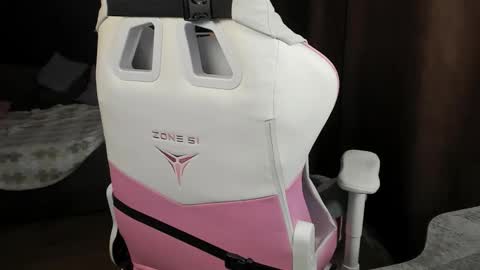 Snapshot of anna_belle3 chatting on 10/30/25, 02:02 AnnaThe next stream is tomorrow online show from 10/30/25, 02:02