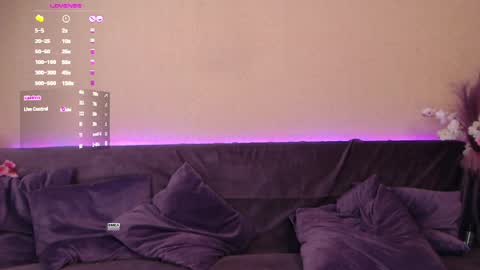 Snapshot of anna_bonbon chatting on 04/25/26, 01:41 anna_bonbon online show from 04/25/26, 01:41