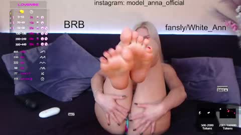 Snapshot of anna_bonbon chatting on 05/28/26, 11:51 anna_bonbon online show from 05/28/26, 11:51