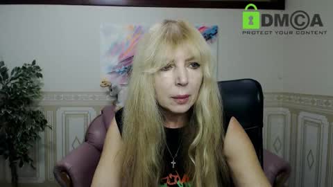 Anna Ditrih online show from 12/02/24, 12:40