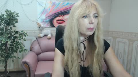 Anna Ditrih online show from 01/31/25, 12:40