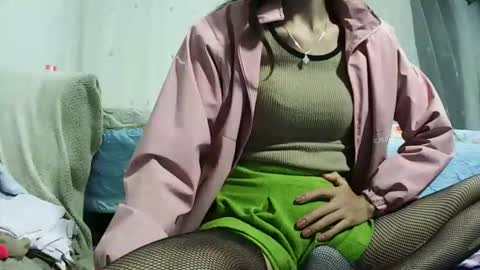 Snapshot of anna_ellen22 chatting on 11/14/25, 10:18 anna_ellen22 online show from 11/14/25, 10:18