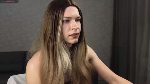 Snapshot of anna_inheart chatting on 01/31/26, 07:11 Anna online show from 01/31/26, 07:11