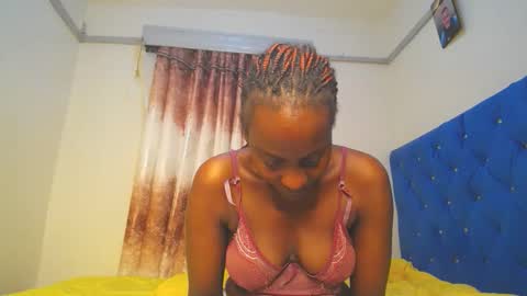 Snapshot of anna_kinky1 chatting on 03/25/26, 12:05 anna kinky1 online show from 03/25/26, 12:05