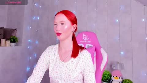 Snapshot of anna_patterson chatting on 09/23/25, 08:39 Anna online show from 09/23/25, 08:39