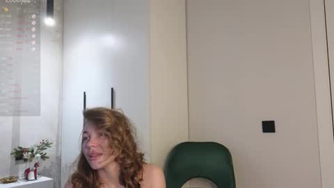 Snapshot of anna_ralphs chatting on 12/14/25, 03:12 Anna online show from 12/14/25, 03:12