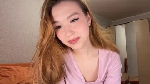 Snapshot of anna_raspberry chatting on 04/25/26, 03:42 Anne online show from 04/25/26, 03:42
